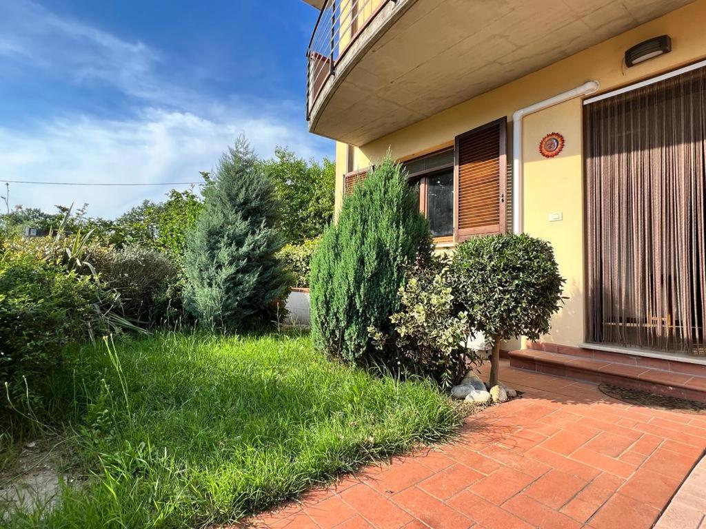 Appartamento Altopascio Sulla Francigena Spianate Exteriér fotografie